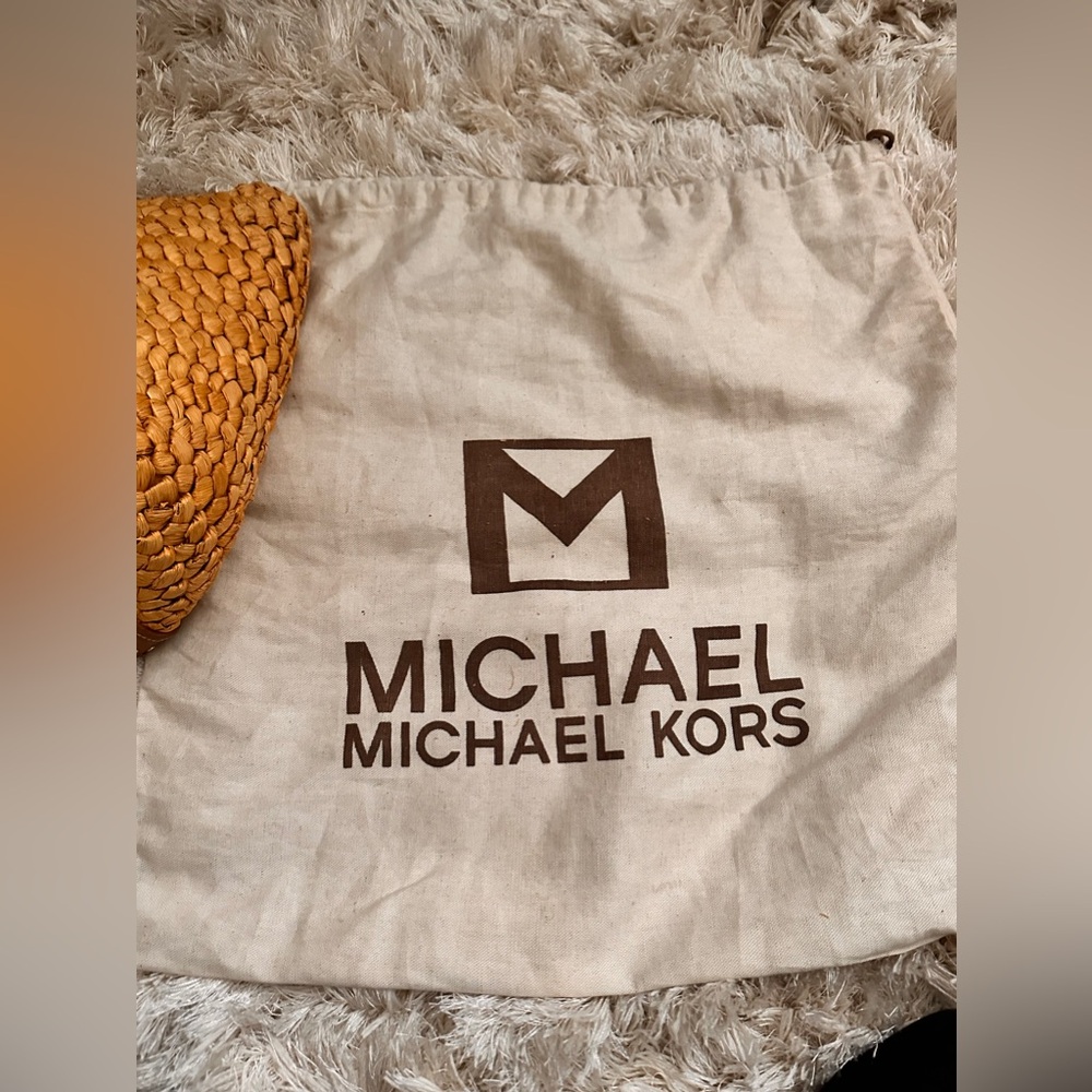 Michael Kors straw bag - Picture 9 of 10